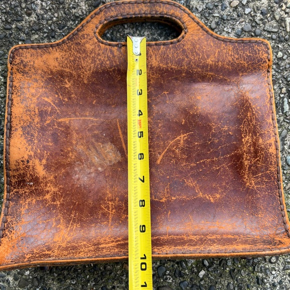 Vintage Brown Leather Satchel handbag - Picture 3 of 11